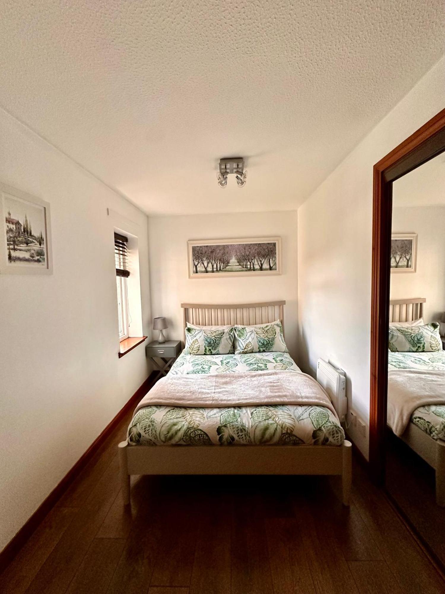 Apartment With Parking, Close To The Raigmore Hospital Inverness Exteriör bild